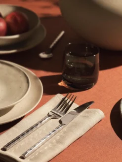 Cubertería pulida martillada Miles, 4 comensales (20 pzas.)