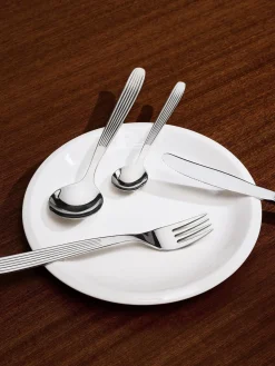 Cubertería pulida Scandia, 4 comensales (16 pzas.)