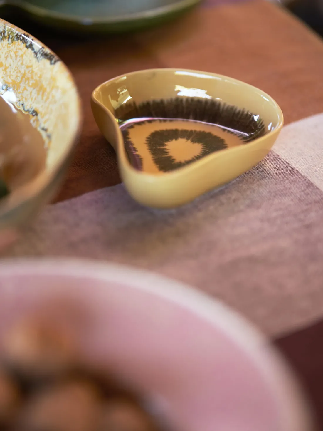 Cuenco de servir artesanal de gres Shell