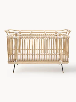 Cuna artesanal de ratán Paul