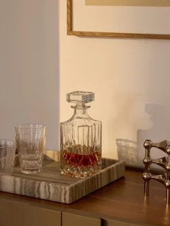 Decantador de cristal con relieve George, 700 ml