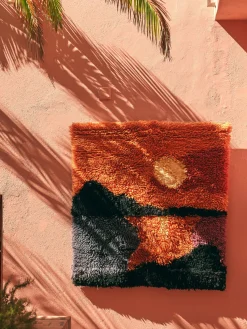 Decoración de pared artesanal de lana Sundown