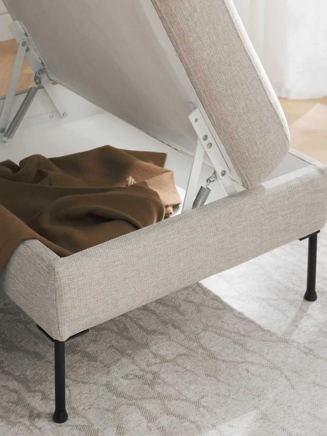 Diván con espacio de almacenamiento Cucita