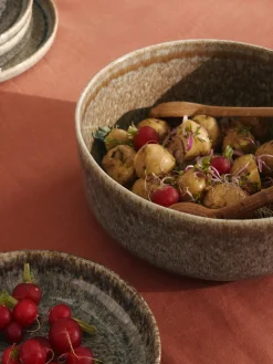 Ensaladera artesanal con esmalte reactivo Danza