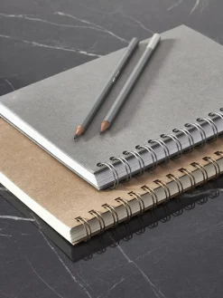 Escritorio en look mármol Liam