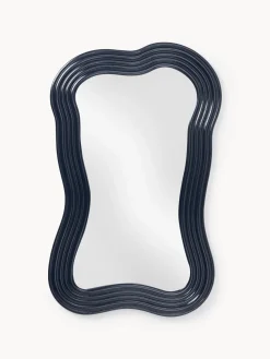 Espejo de pared con marco ondulado Cosimo