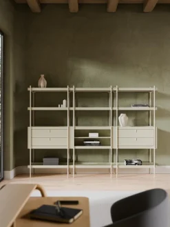 Estantería alta con caja abierta Rio