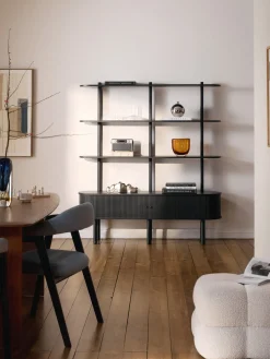 Estantería con frente acanalado Calary