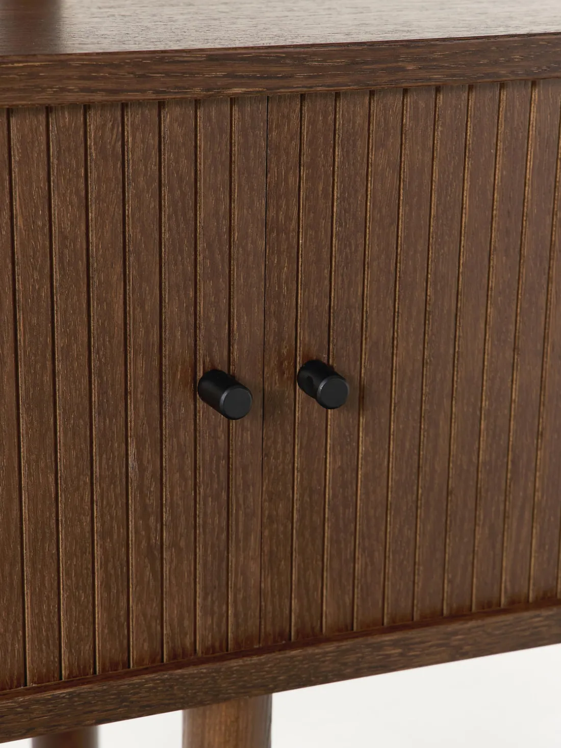 Estantería con frente acanalado Calary