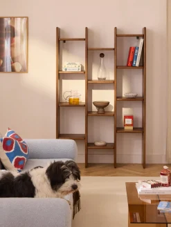 Estantería de madera de roble Chandler