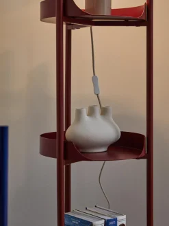 Estantería de metal estrecha Taru