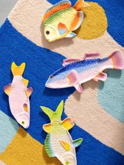 Fuente artesanal de dolomita Fish