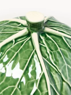 Fuente pintada a mano con tapa Cabbage