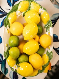 Fuente pintada a mano Lemon