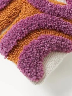 Funda de cojín artesanal con tejido capitoné Jiri