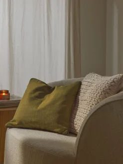 Funda de cojín artesanal de punto grueso Adyna