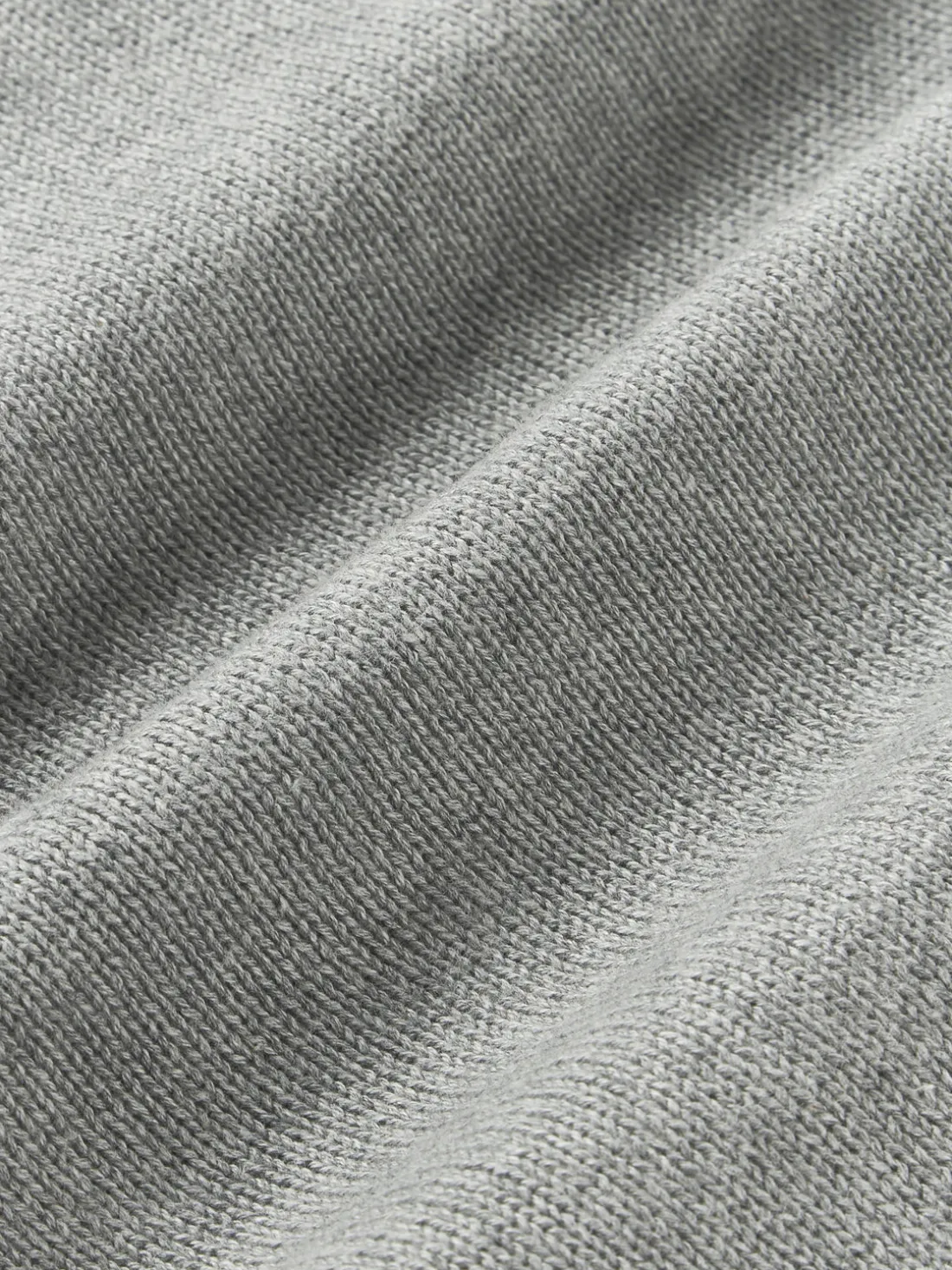 Funda de cojín artesanal de punto grueso Adyna