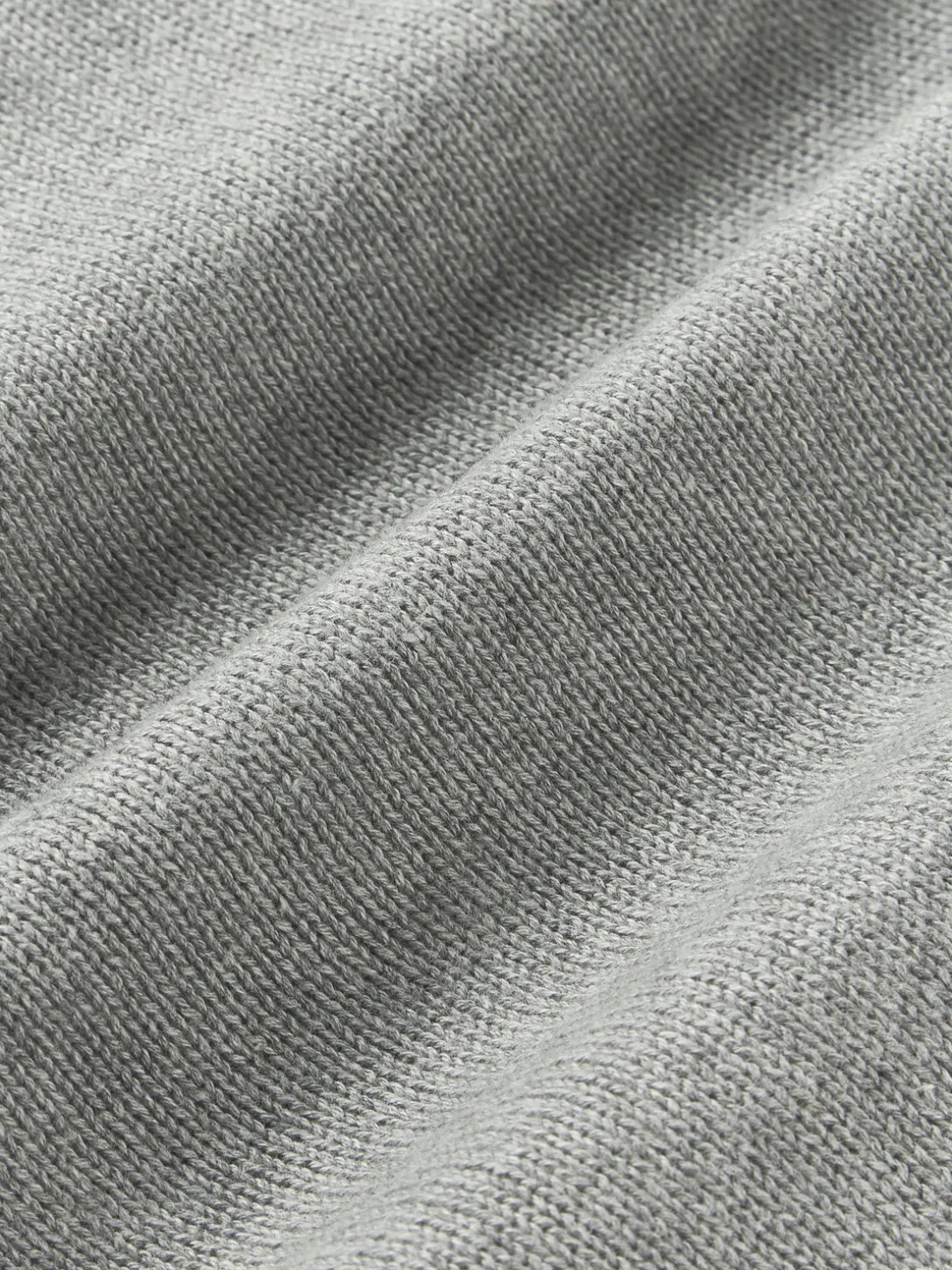 Funda de cojín artesanal de punto grueso Adyna