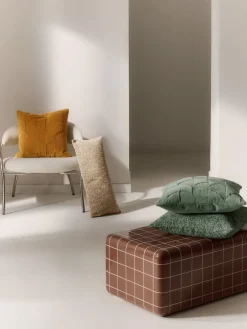 Funda de cojín bordada con estampado geométrico Verina