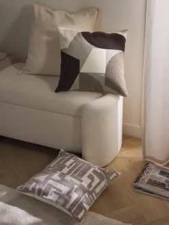 Funda de cojín bordada de chenilla Fran