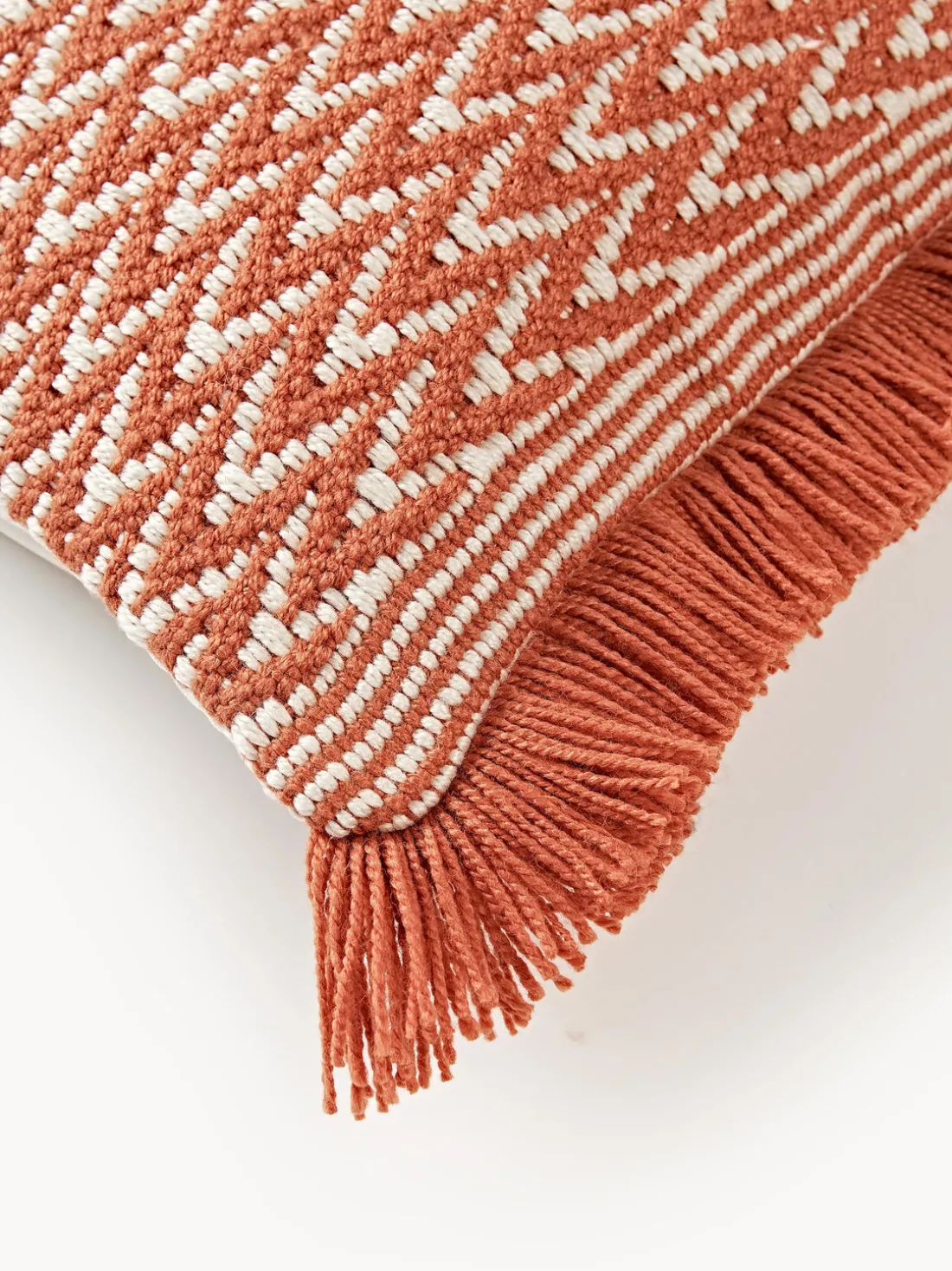 Funda de cojín de exterior con tejido estampado y flecos Suria