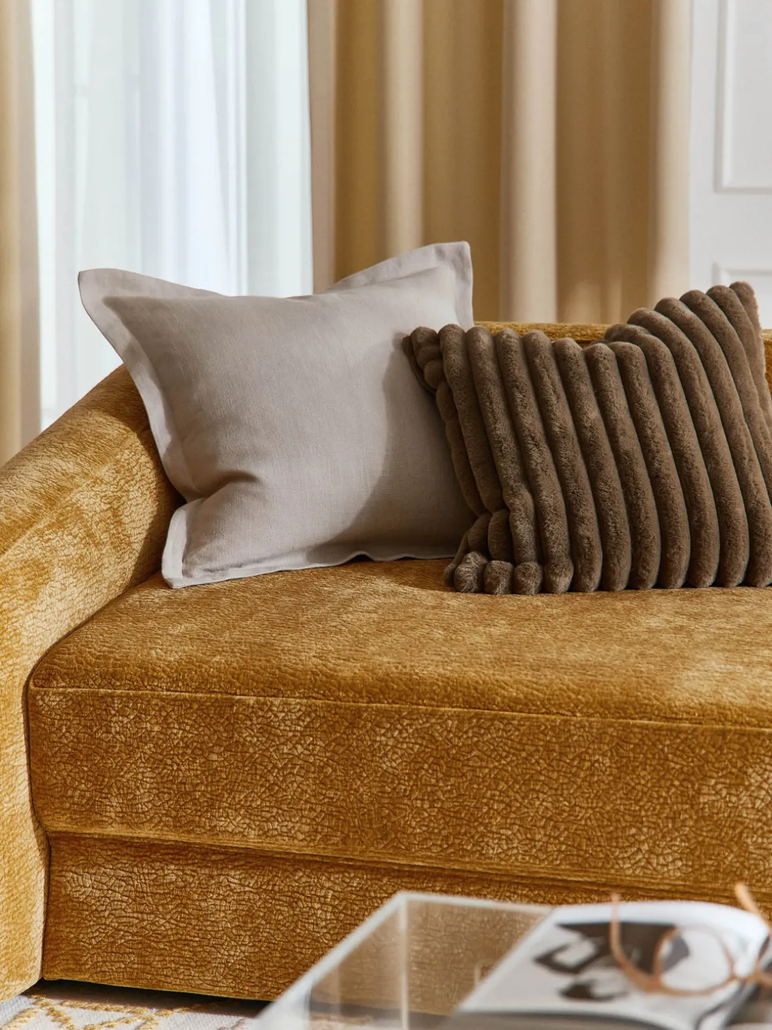 Funda de cojín de piel sintética Lovey