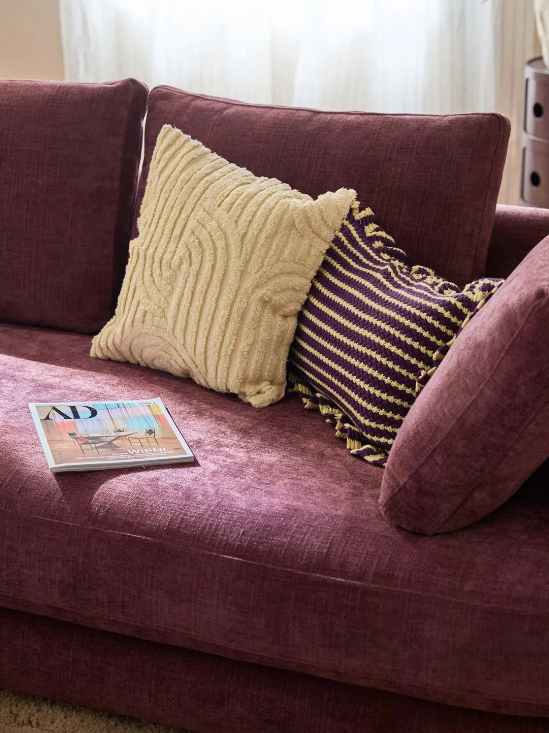 Funda de cojín de punto a rayas con volantes Blaise