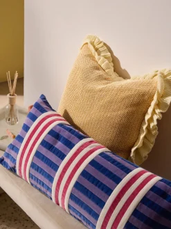 Funda de cojín de punto con volantes Pansy