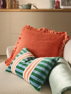 Funda de cojín de punto con volantes Pansy