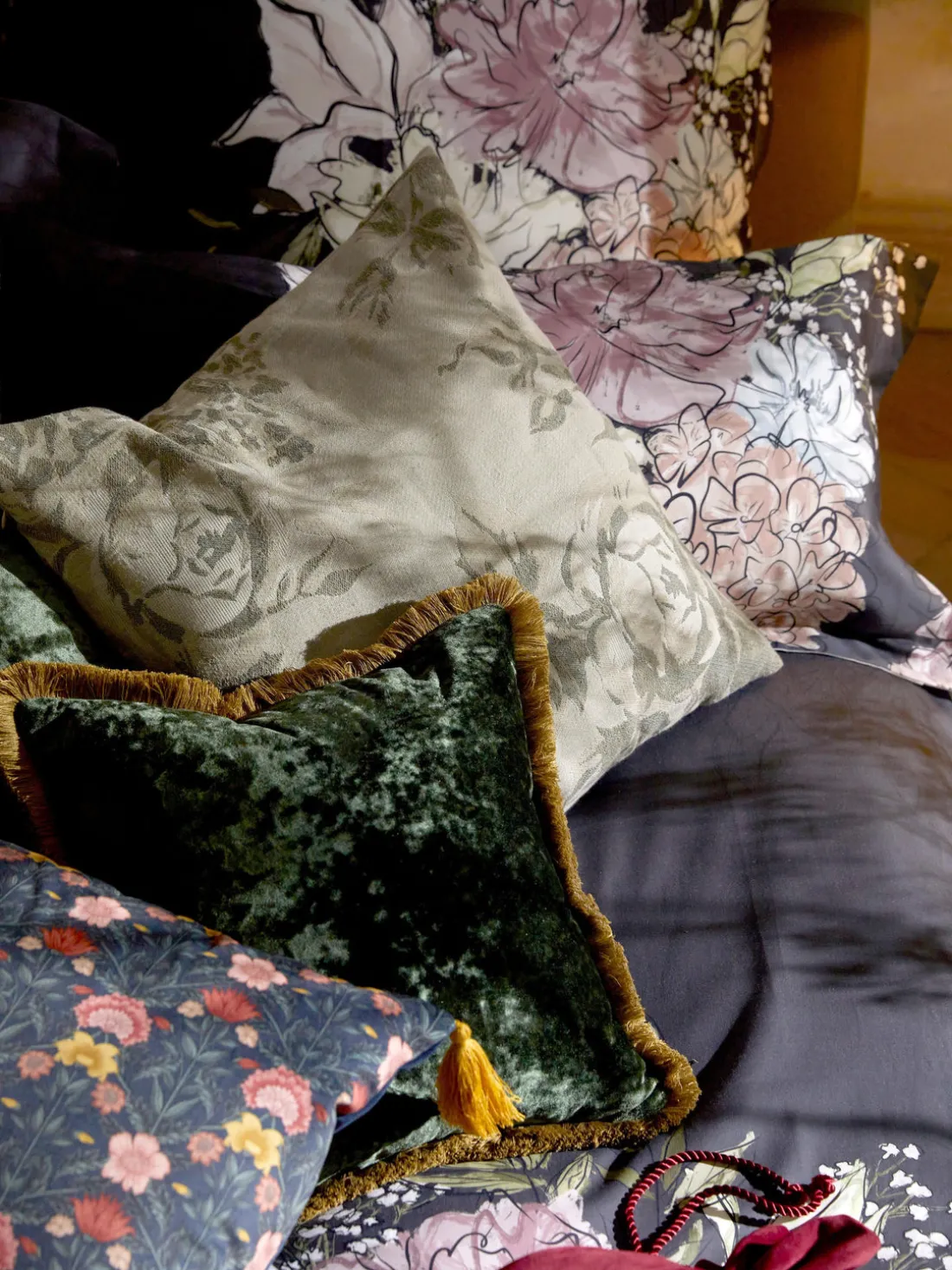 Funda de cojín de terciopelo con flecos Cyrus