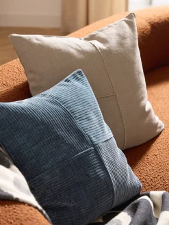 Funda de cojín de terciopelo de estructura lineal fina Fiona