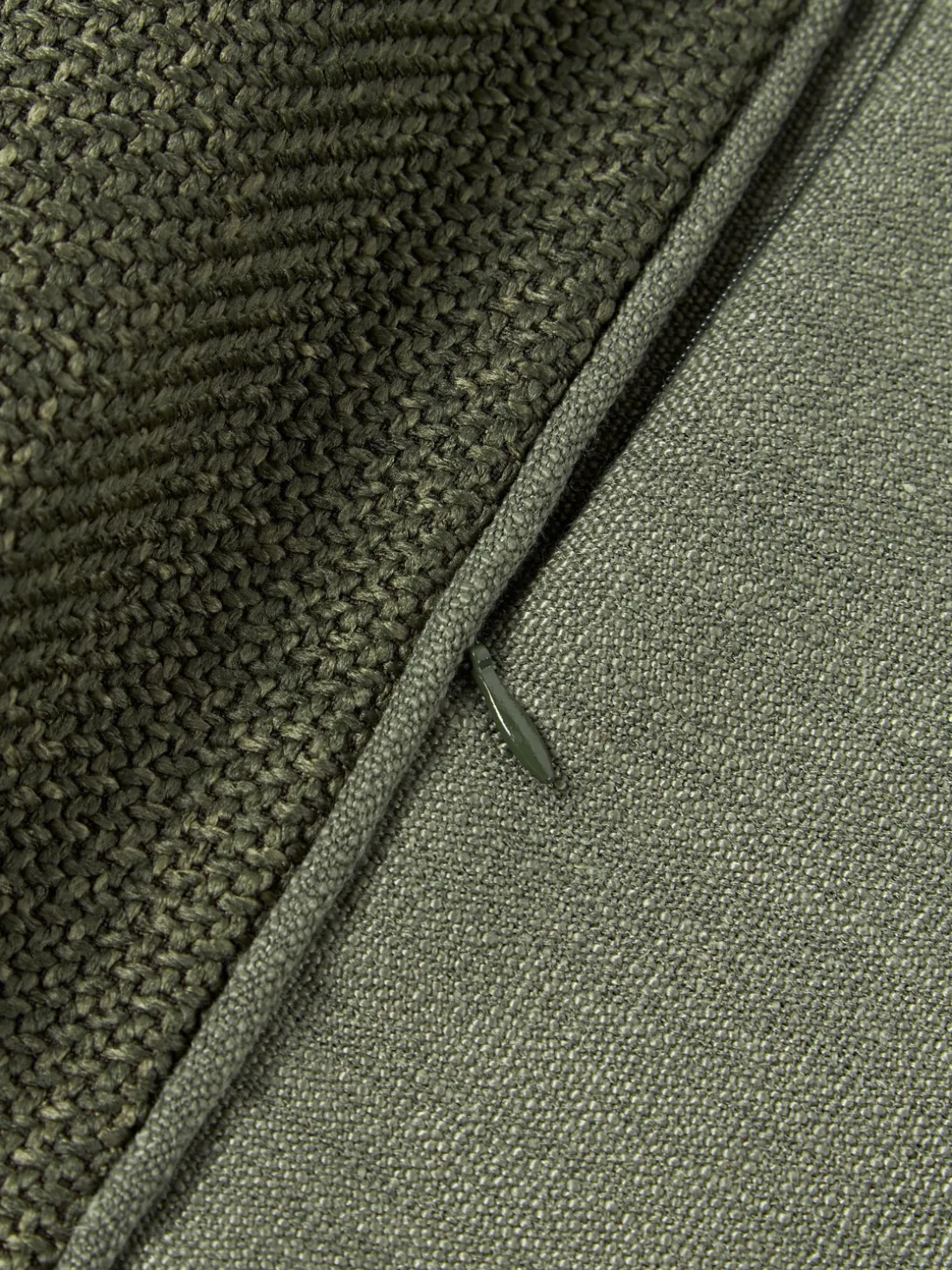 Funda de cojín en tejido bouclé con ribete Aya