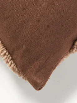 Funda de cojín grande artesanal con tejido capitoné Jiri