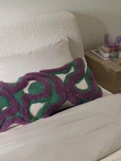 Funda de cojín grande artesanal con tejido capitoné Jiri