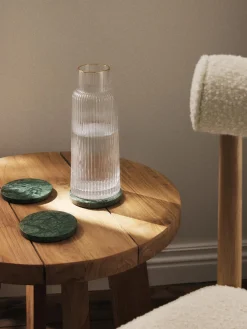 Jarra con relieve y borde dorado Minna, 1,1 L