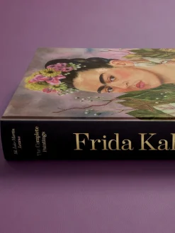 Libro ilustrado Frida Kahlo. The Complete Paintings