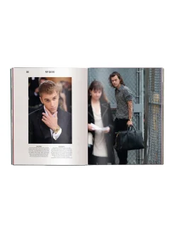 Libro ilustrado Timeless Treasures - The Fascination of Certified Pre-Owned Watches