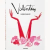 Libro ilustrado Valentino. A Grand Italian Epic