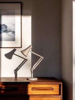 Lámpara de escritorio pequeña LED 90 Mini Mini