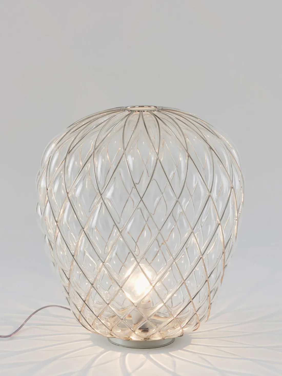 Lámpara de mesa artesanal grande regulable Pinecone