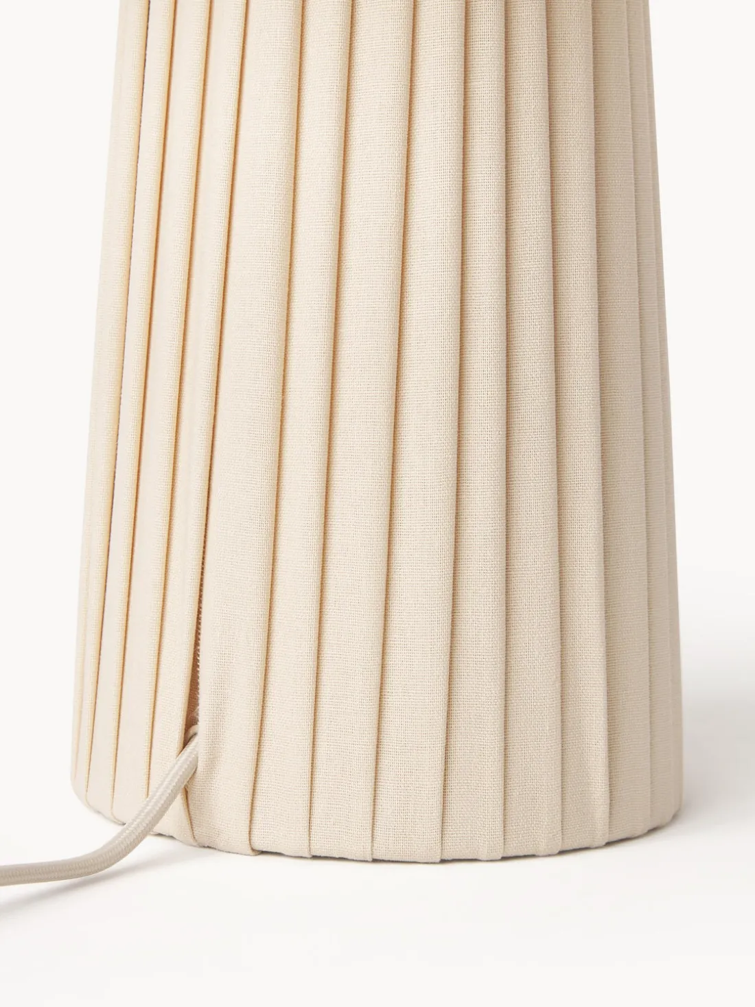 Lámpara de mesa con pantala asimetrica Nyla