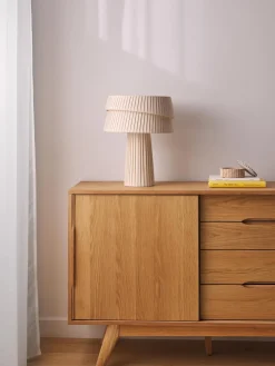 Lámpara de mesa con pantala asimetrica Nyla