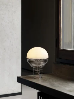 Lámpara de mesa de diseño Verner Panton Wire