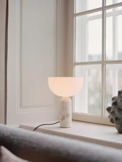 Lámpara de mesa de mármol Kizu, tamaños diferentes