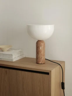Lámpara de mesa de mármol Kizu, tamaños diferentes