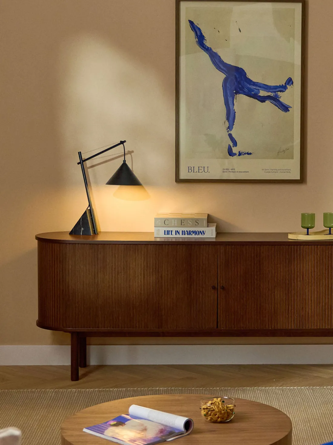 Lámpara de mesa grande con base de mármol Reyna