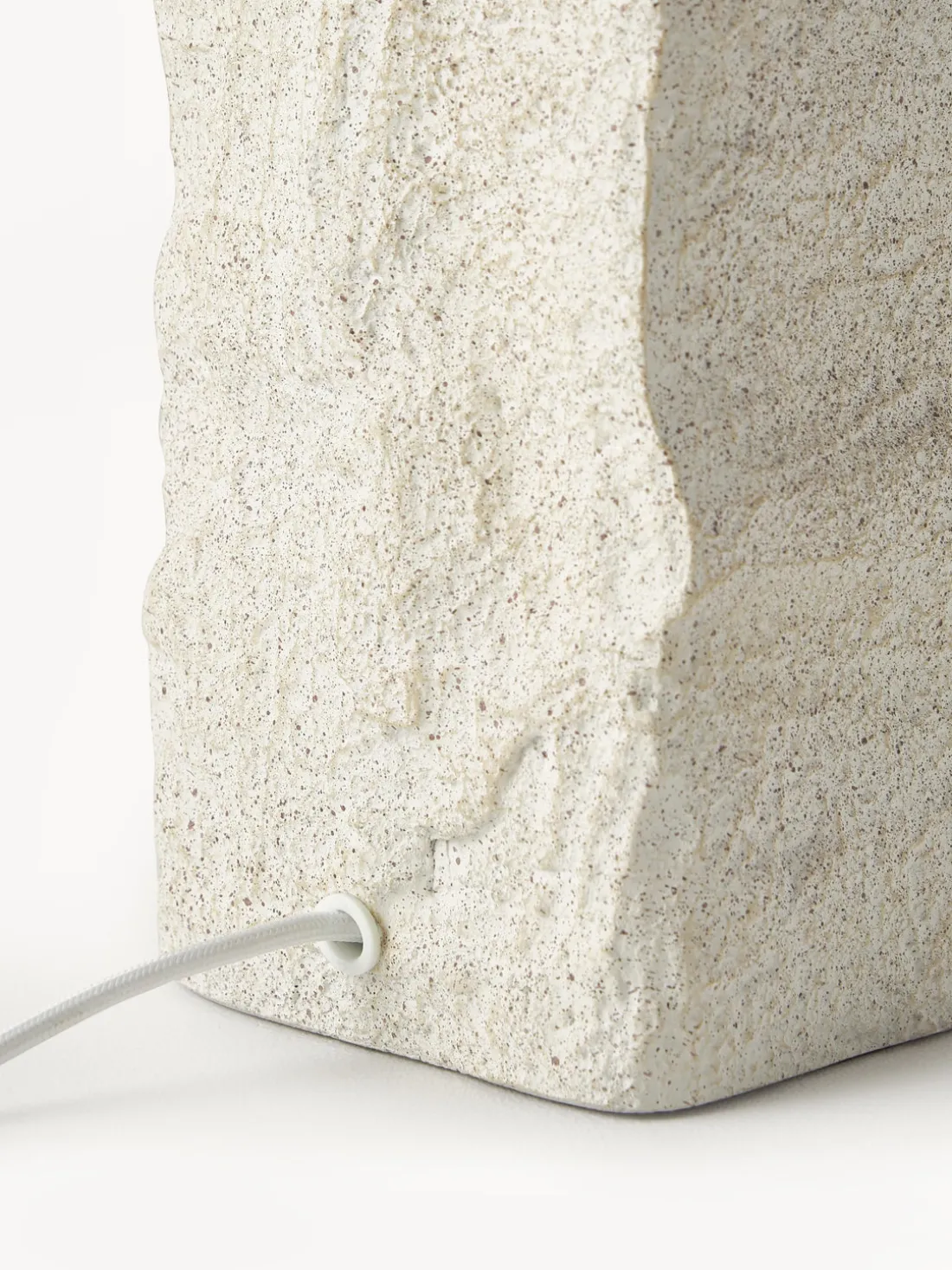 Lámpara de mesa grande de cemento Kiri