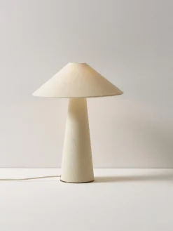 Lámpara de mesa grande de lino Ilena