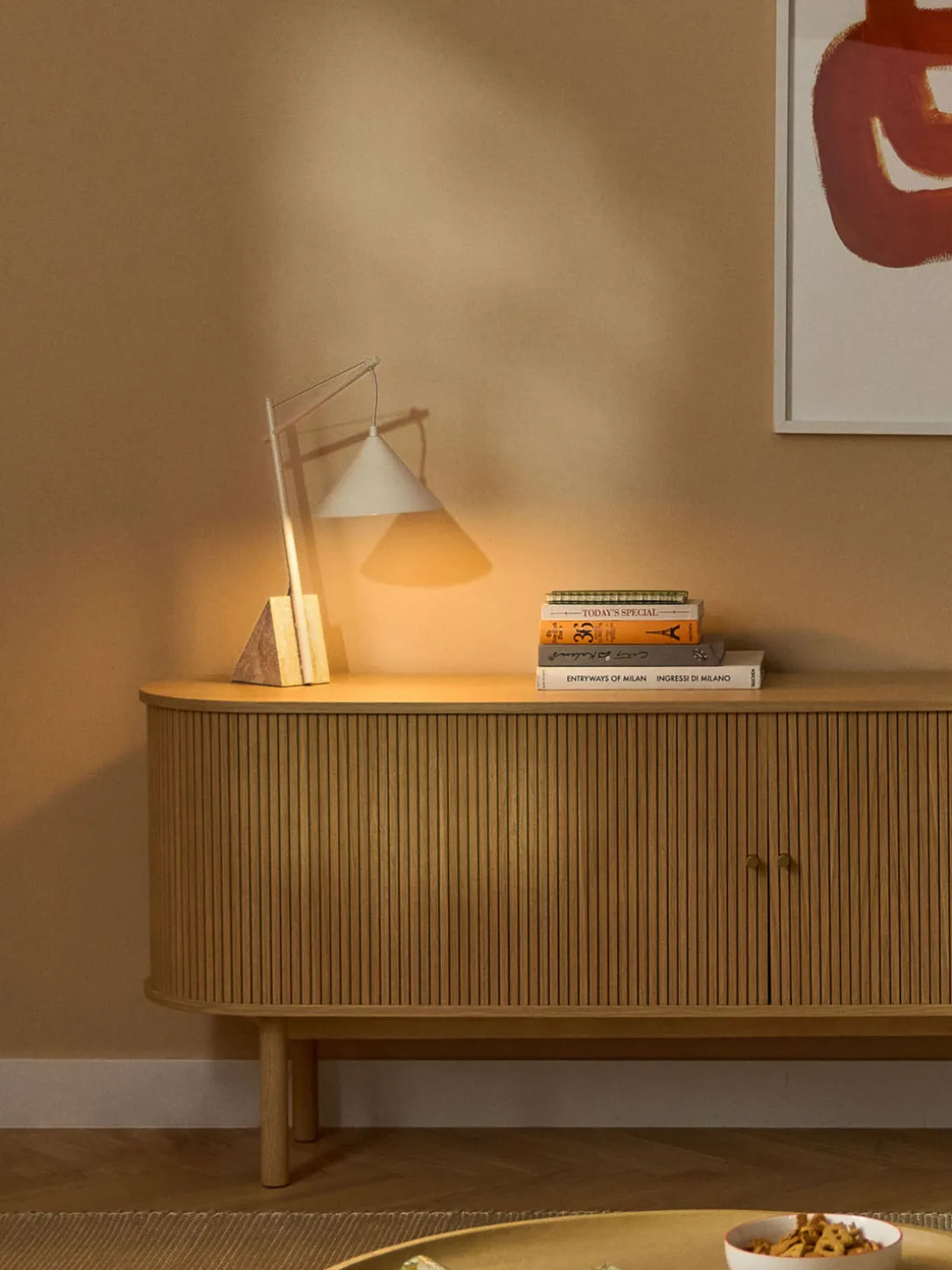 Lámpara de mesa grande de travertino Reyna