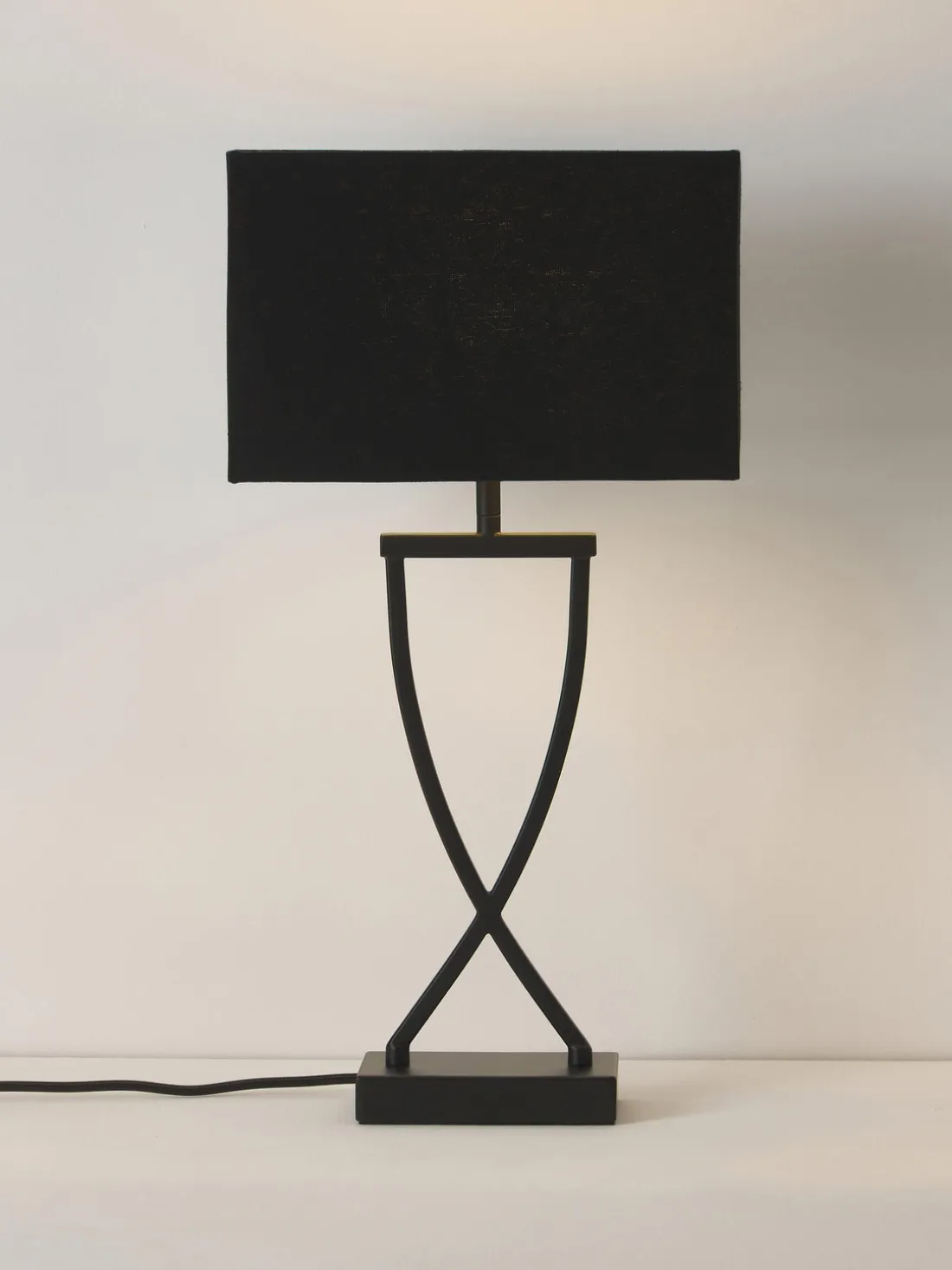 Lámpara de mesa grande Vanessa